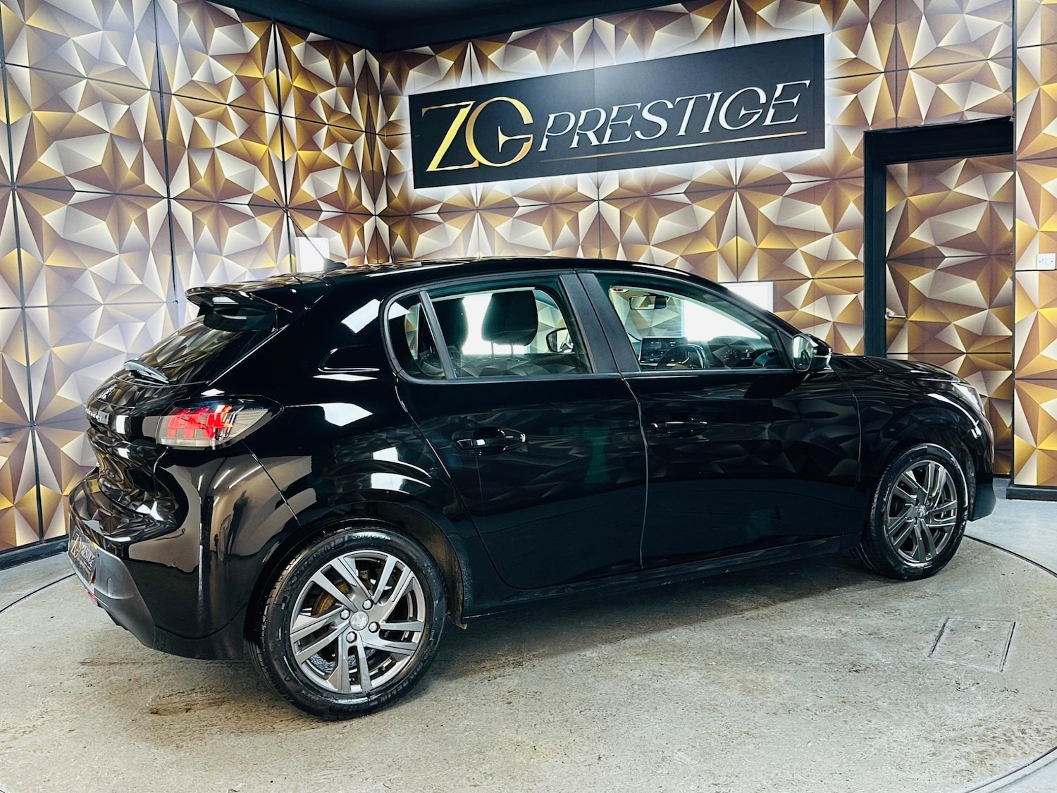Used Peugeot 208 2022 for sale - 76539180: Photo 33