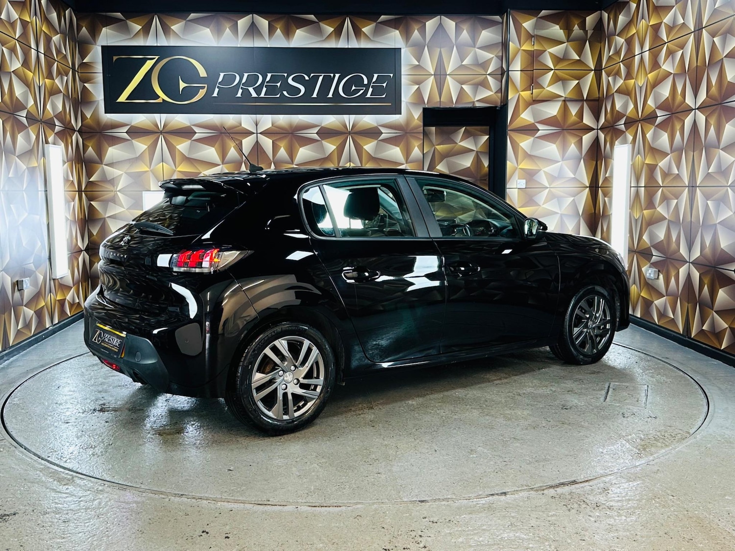 Used Peugeot 208 2022 for sale - 76539180: Photo 40