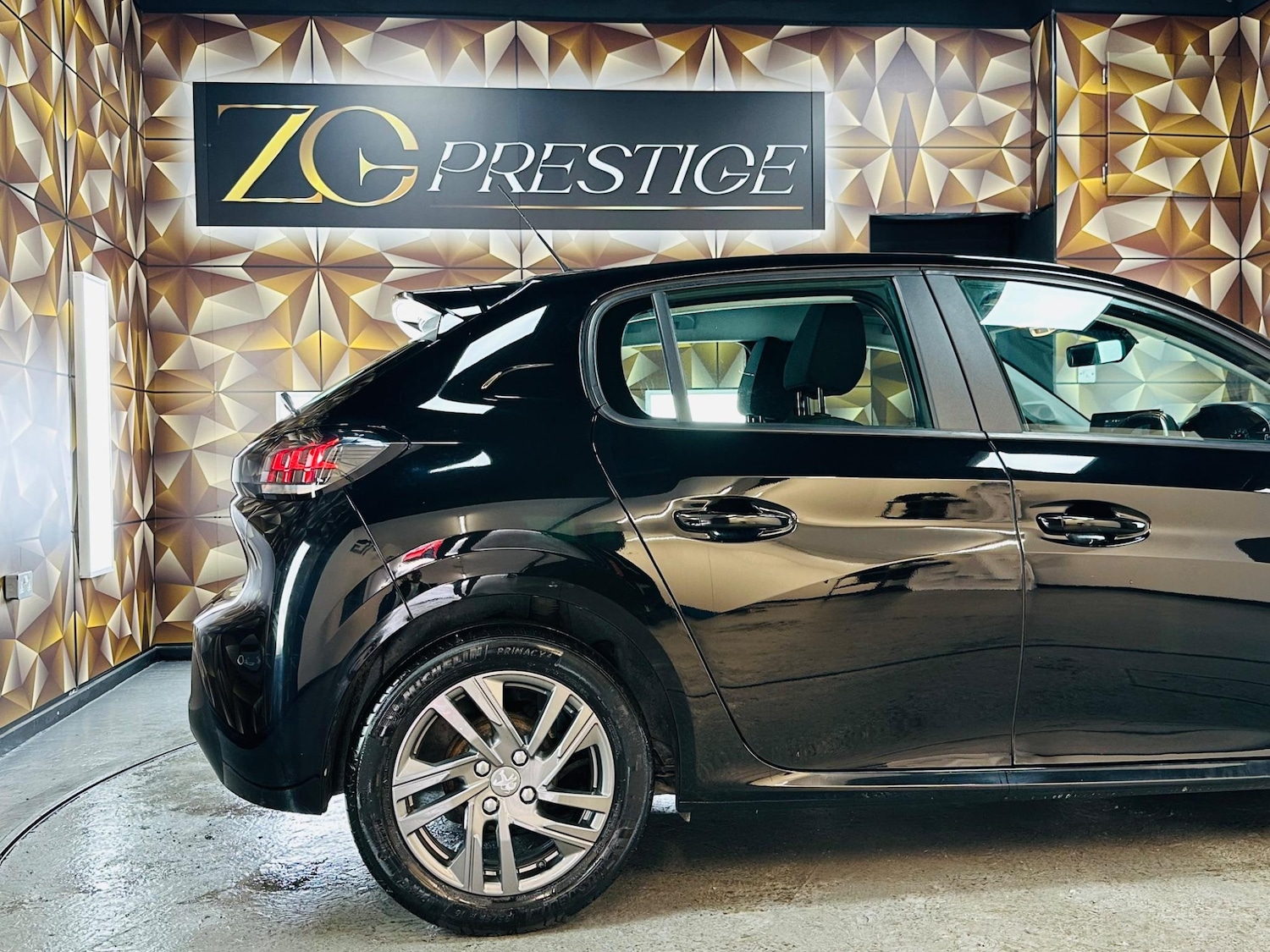 Used Peugeot 208 2022 for sale - 76539180: Photo 44