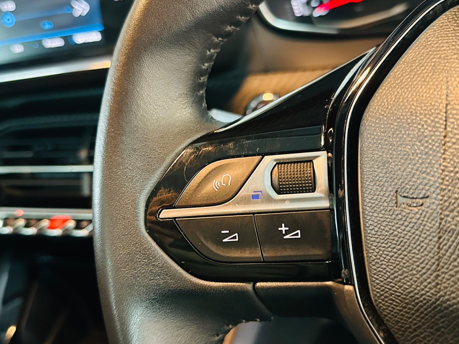 Used Peugeot 208 2022 for sale - 76539180: Photo 50