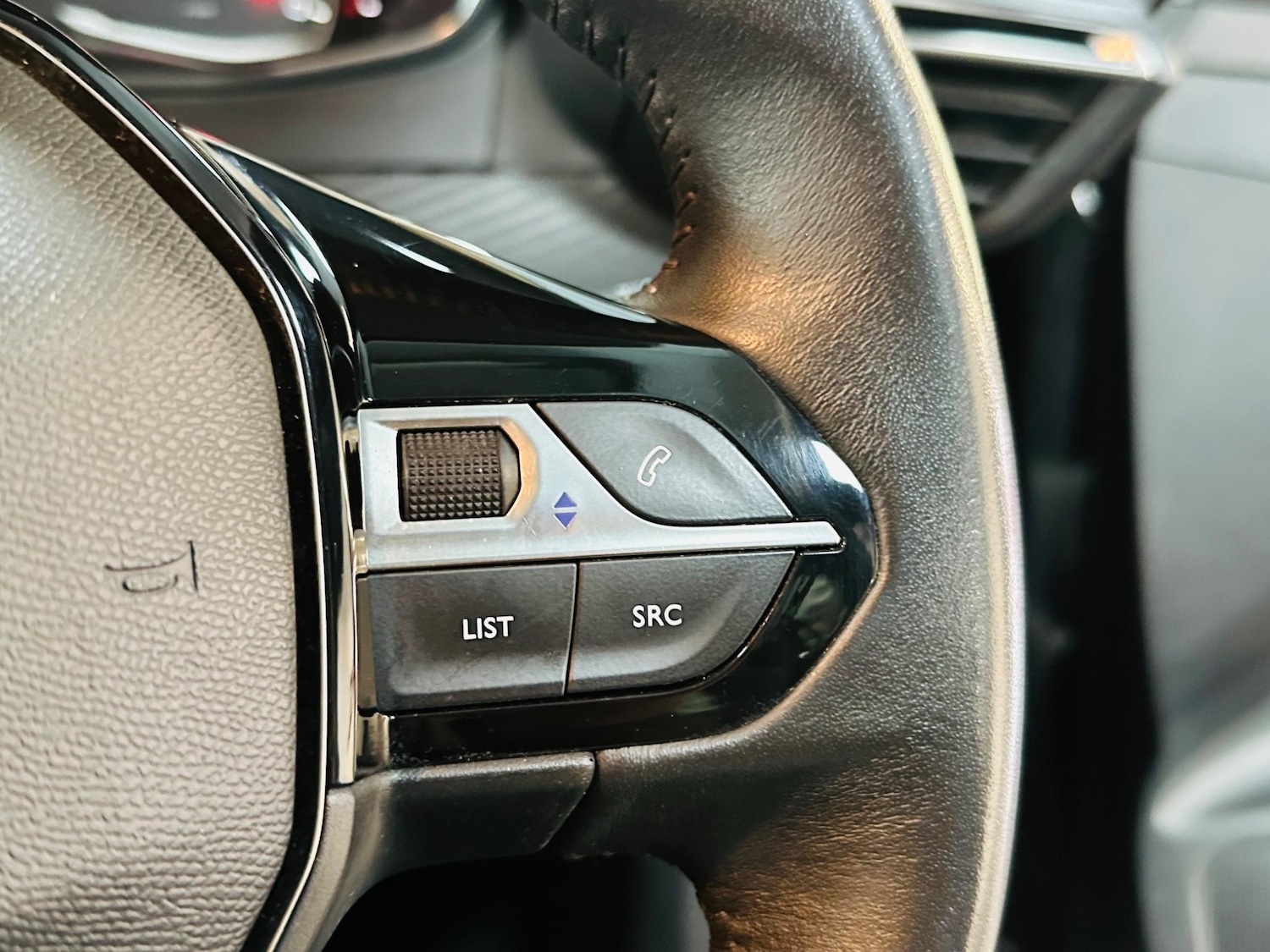 Used Peugeot 208 2022 for sale - 76539180: Photo 51