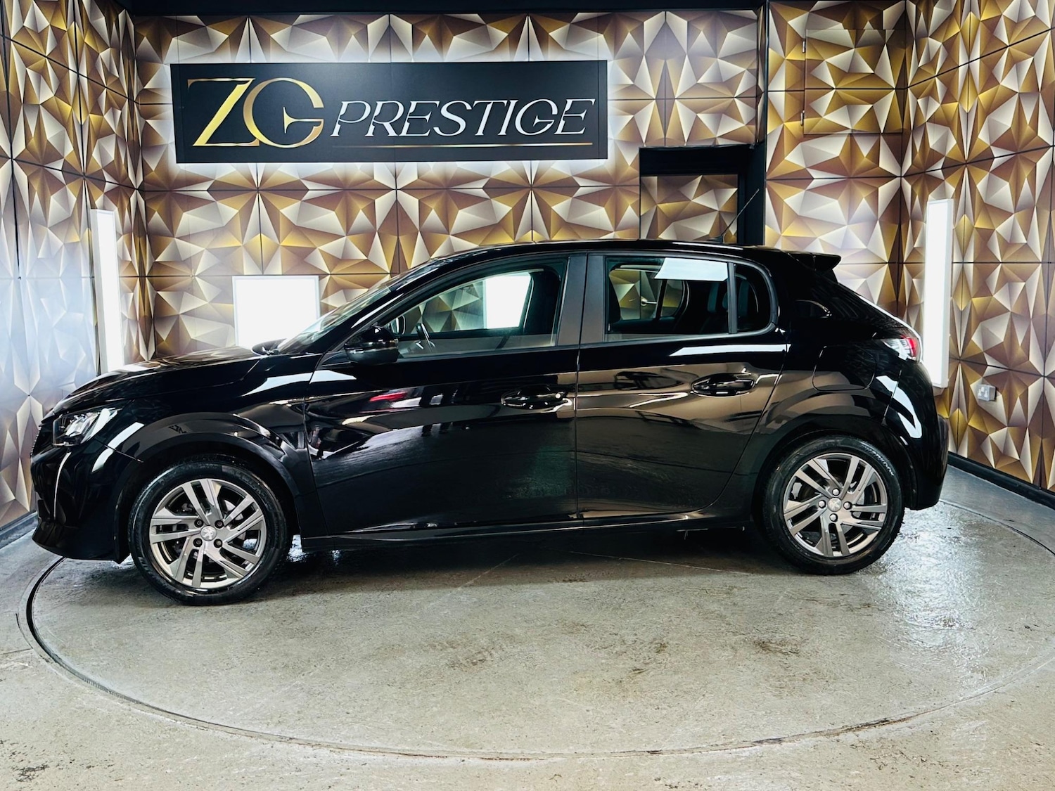 Used Peugeot 208 2022 for sale - 76539180: Photo 9