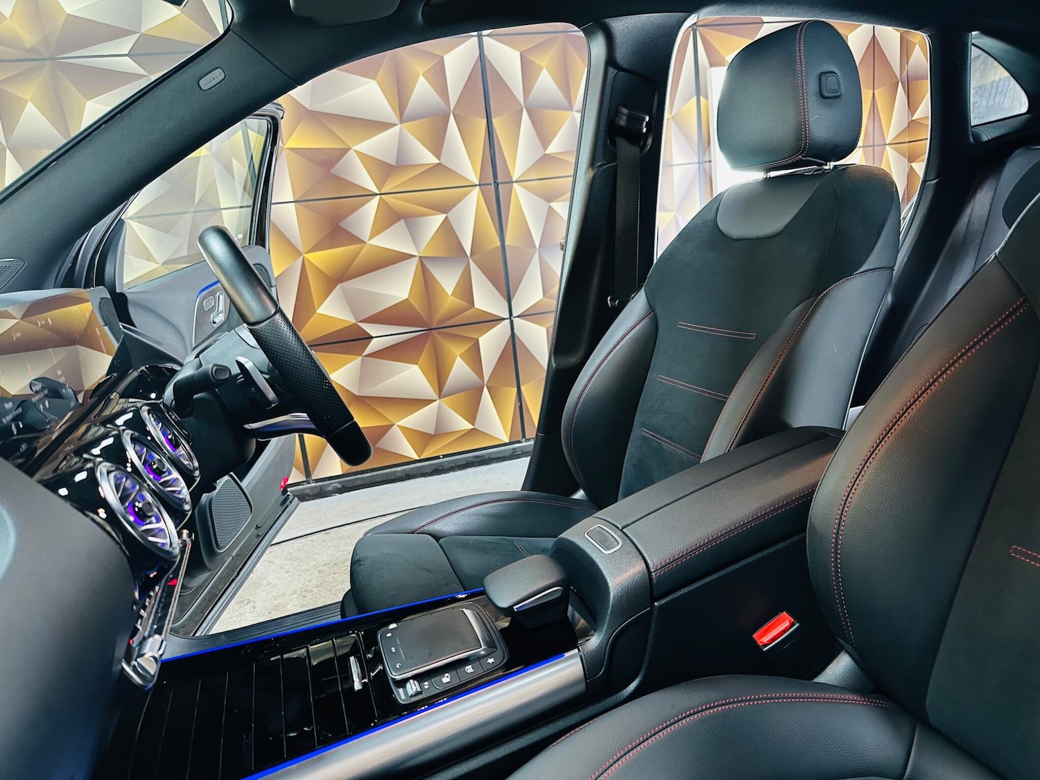 Used Mercedes-Benz GLA 2023 for sale - 76485408: Photo 6