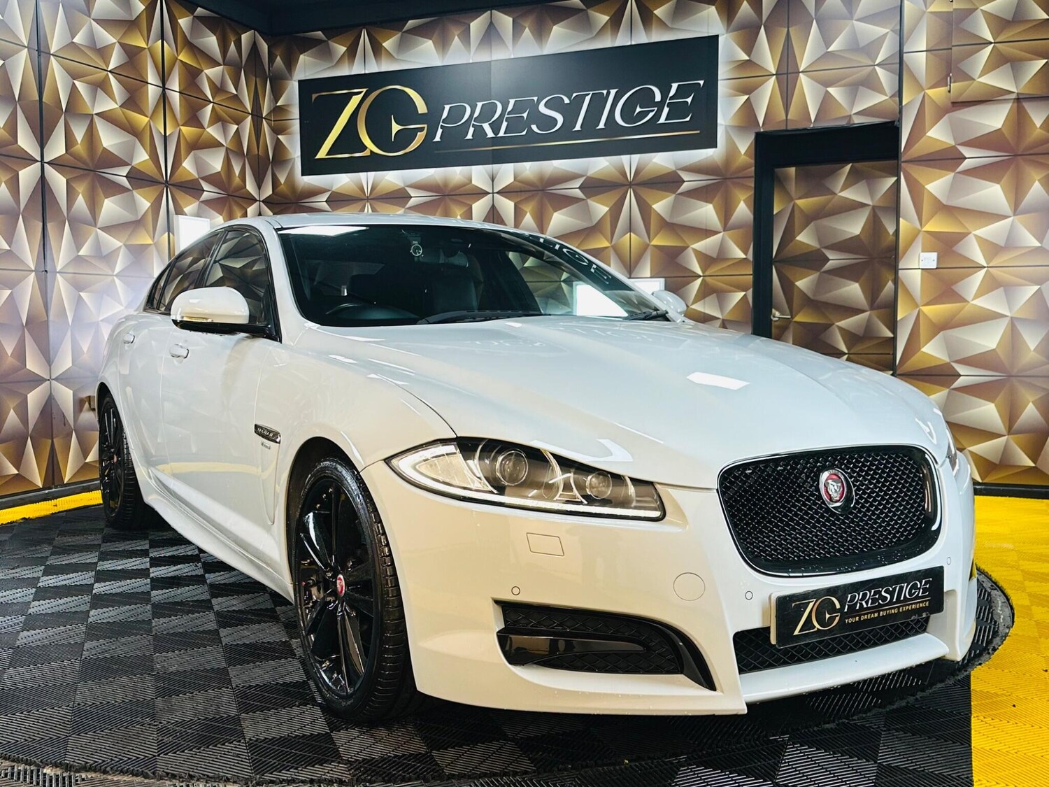Used Jaguar XF 2015 for sale - 77131908: Photo 17