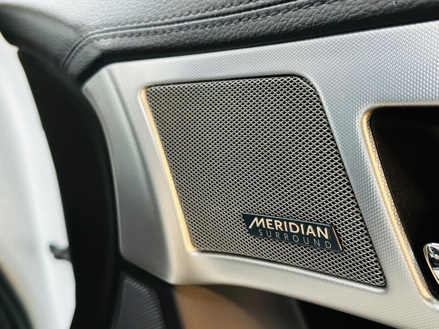 Used Jaguar XF 2015 for sale - 77131908: Photo 22