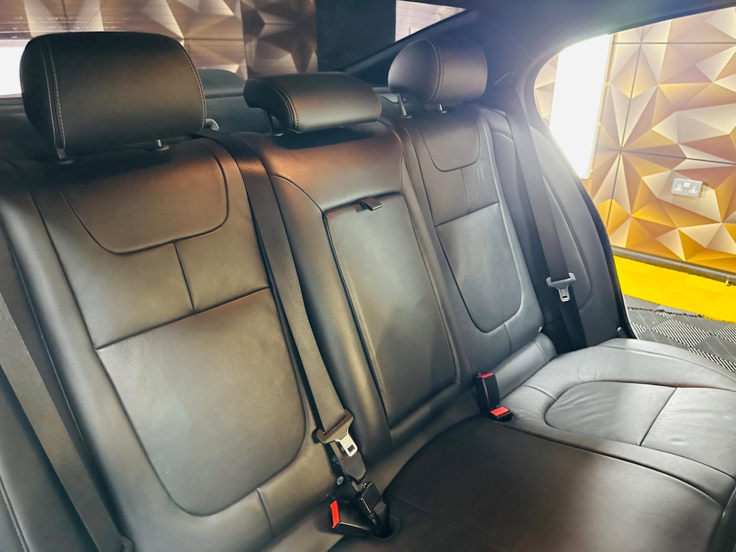 Used Jaguar XF 2015 for sale - 77131908: Photo 26