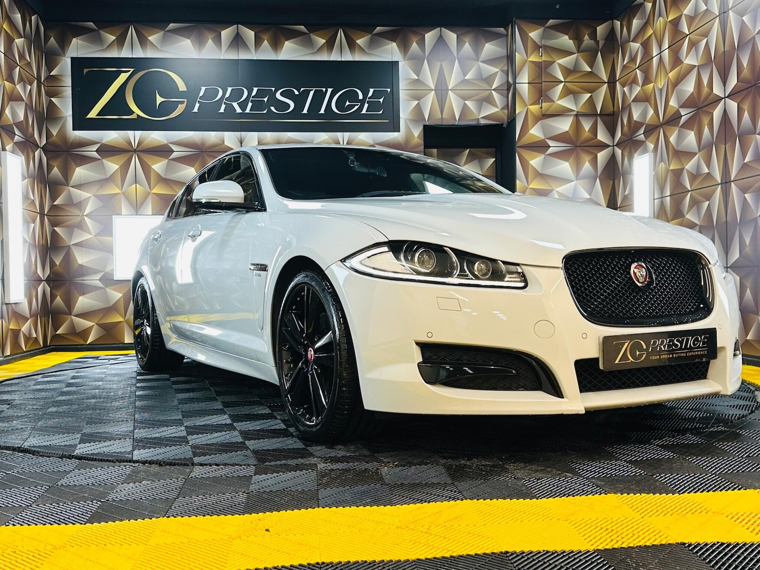 Used Jaguar XF 2015 for sale - 77131908: Photo 43