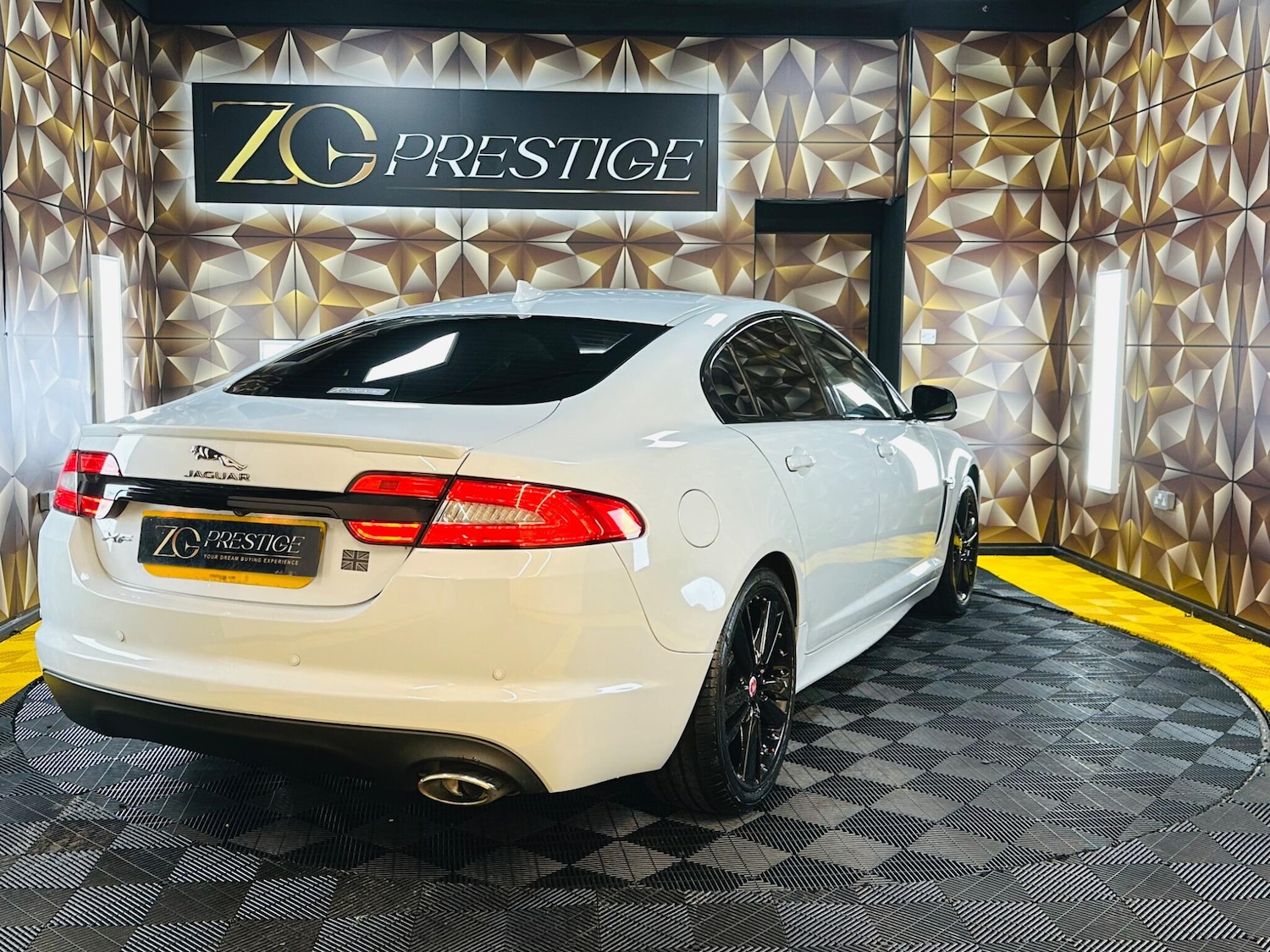 Used Jaguar XF 2015 for sale - 77131908: Photo 48
