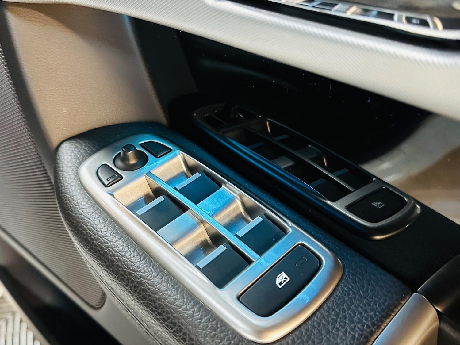 Used Jaguar XF 2015 for sale - 77131908: Photo 53