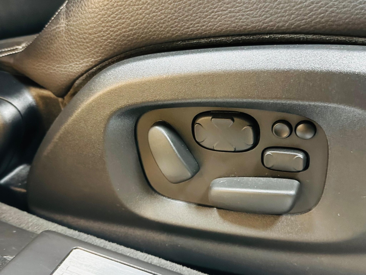 Used Jaguar XF 2015 for sale - 77131908: Photo 55