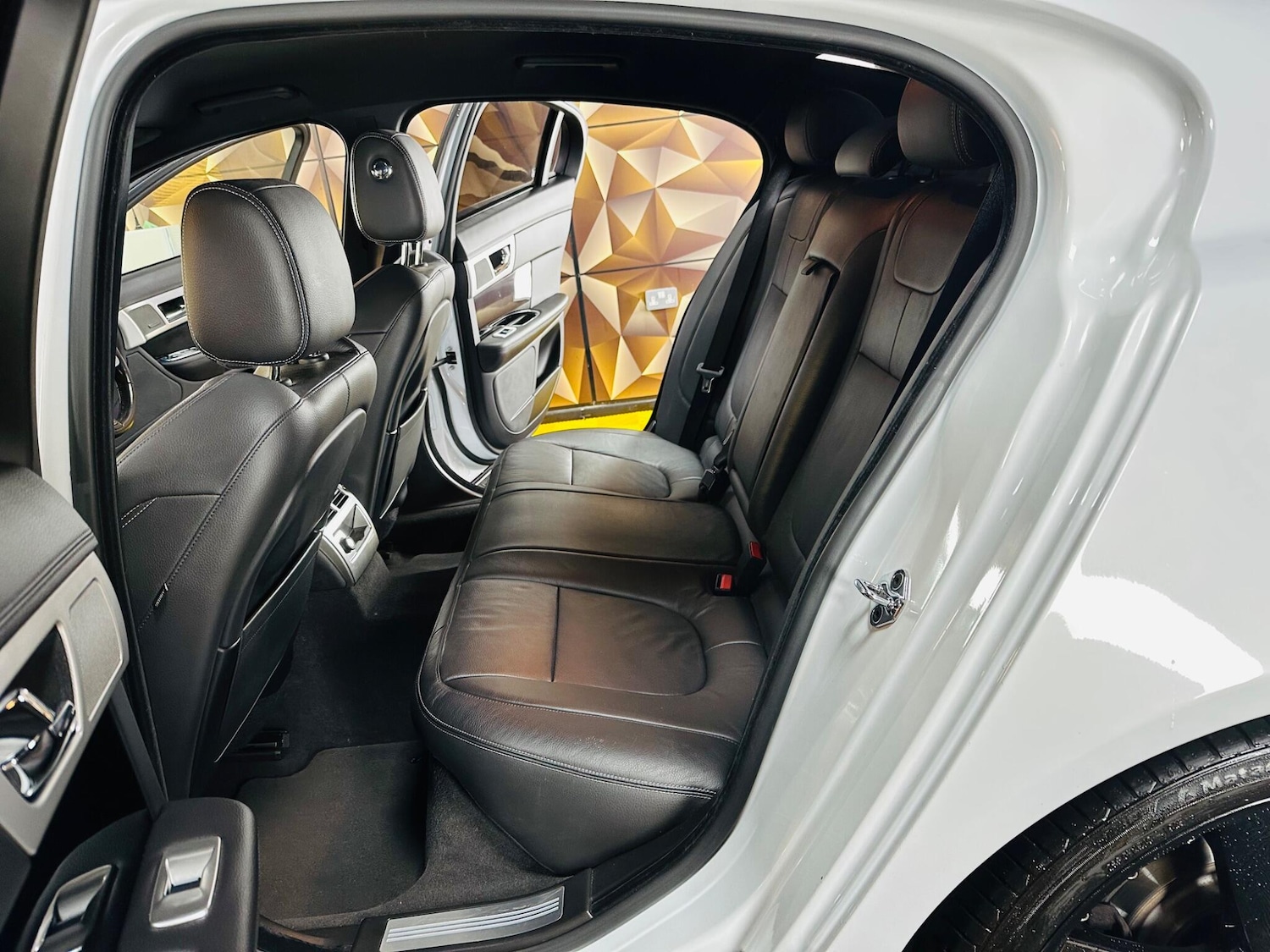 Used Jaguar XF 2015 for sale - 77131908: Photo 61