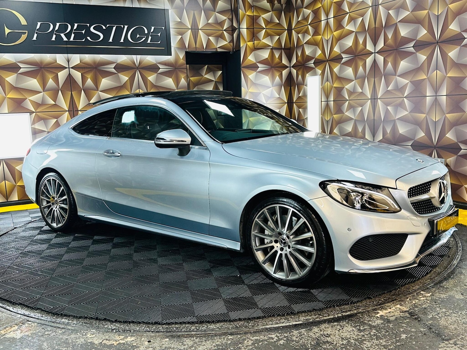 Used Mercedes-Benz C Class for sale - 77924997: Photo 17