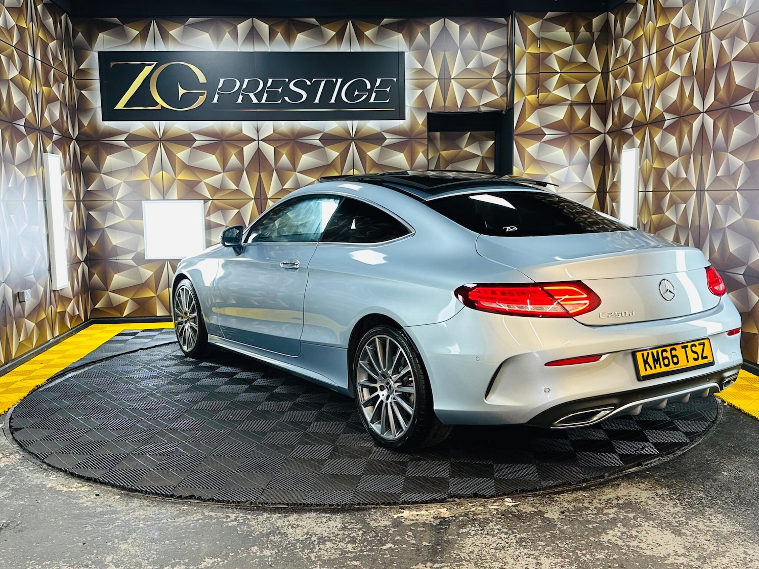 Used Mercedes-Benz C Class for sale - 77924997: Photo 31