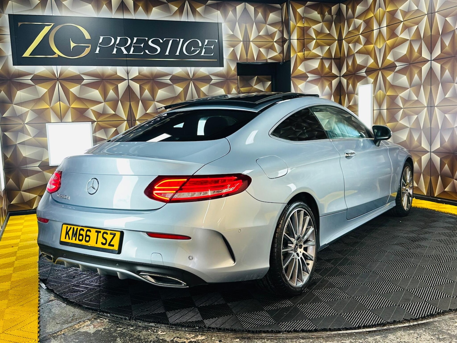 Used Mercedes-Benz C Class for sale - 77924997: Photo 40