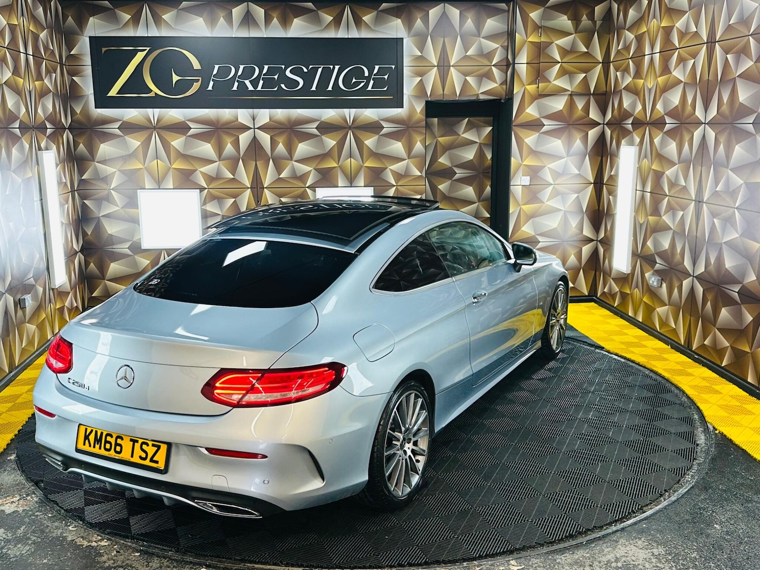 Used Mercedes-Benz C Class for sale - 77924997: Photo 42