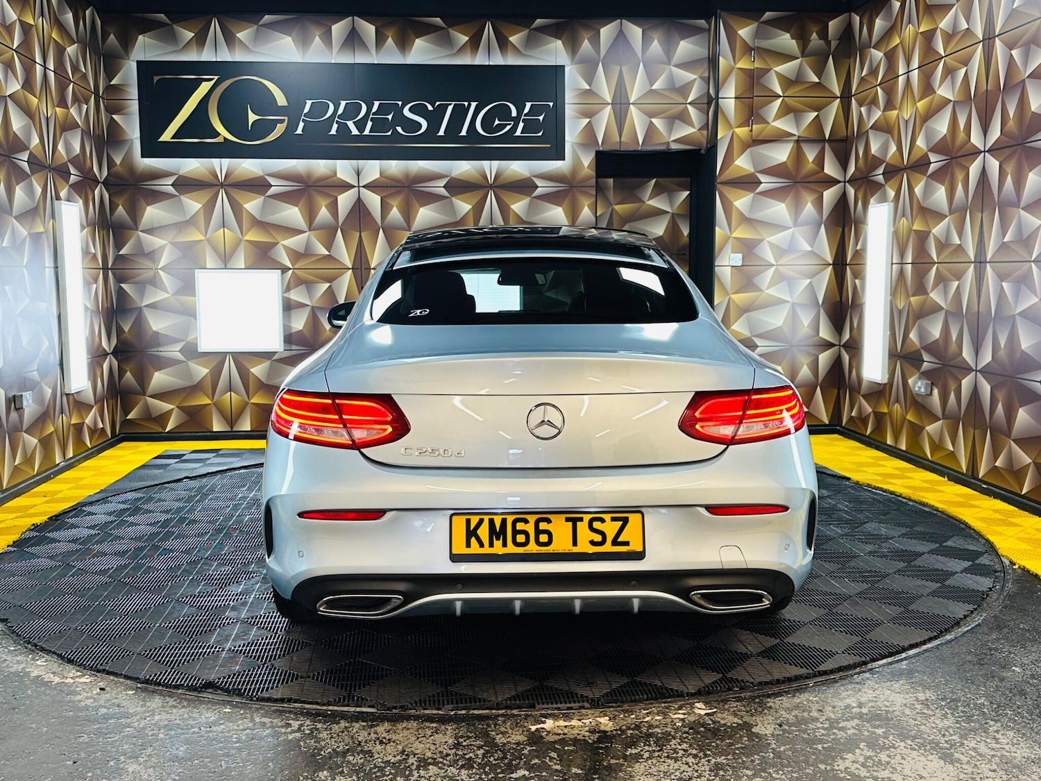 Used Mercedes-Benz C Class for sale - 77924997: Photo 5