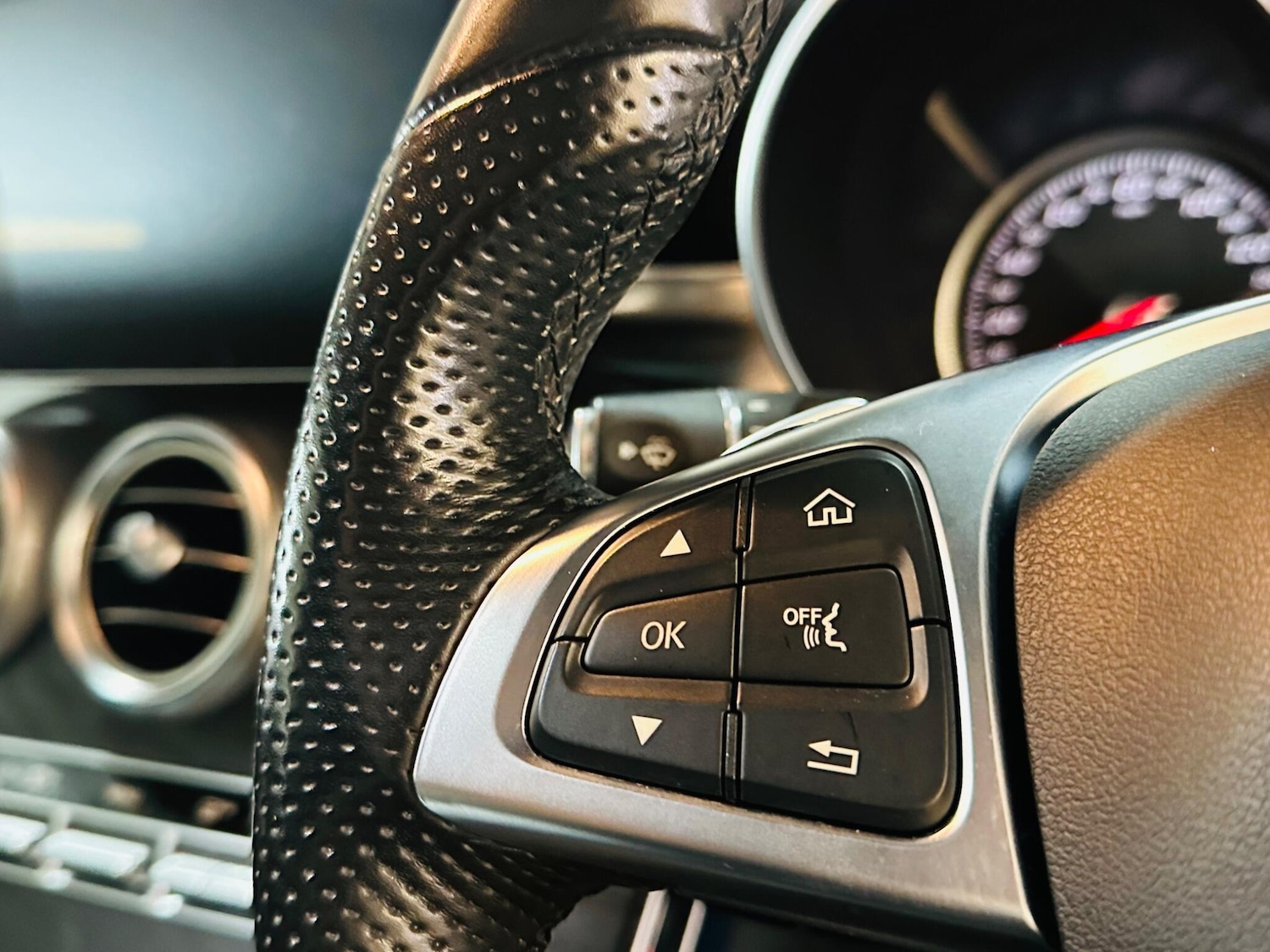 Used Mercedes-Benz C Class for sale - 77924997: Photo 50