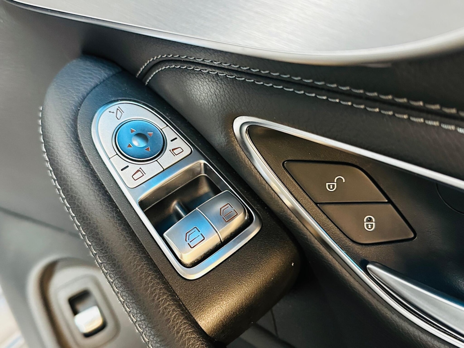 Used Mercedes-Benz C Class for sale - 77924997: Photo 62