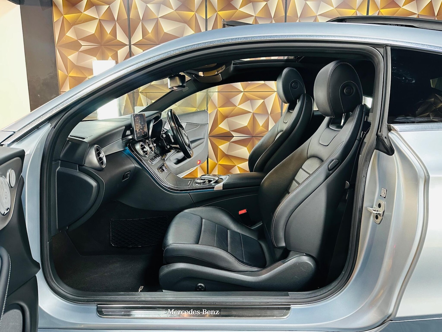 Used Mercedes-Benz C Class for sale - 77924997: Photo 63