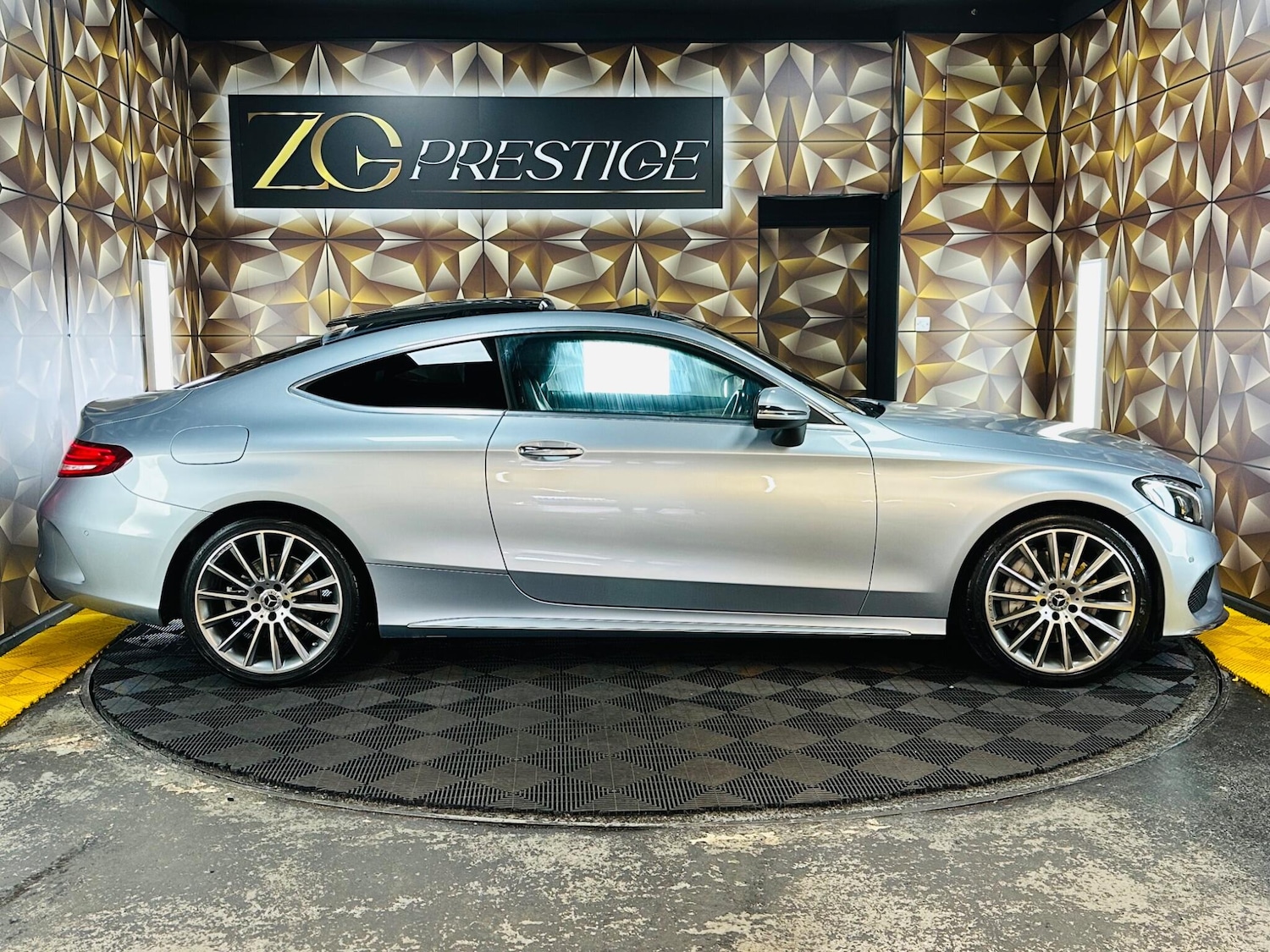 Used Mercedes-Benz C Class for sale - 77924997: Photo 9