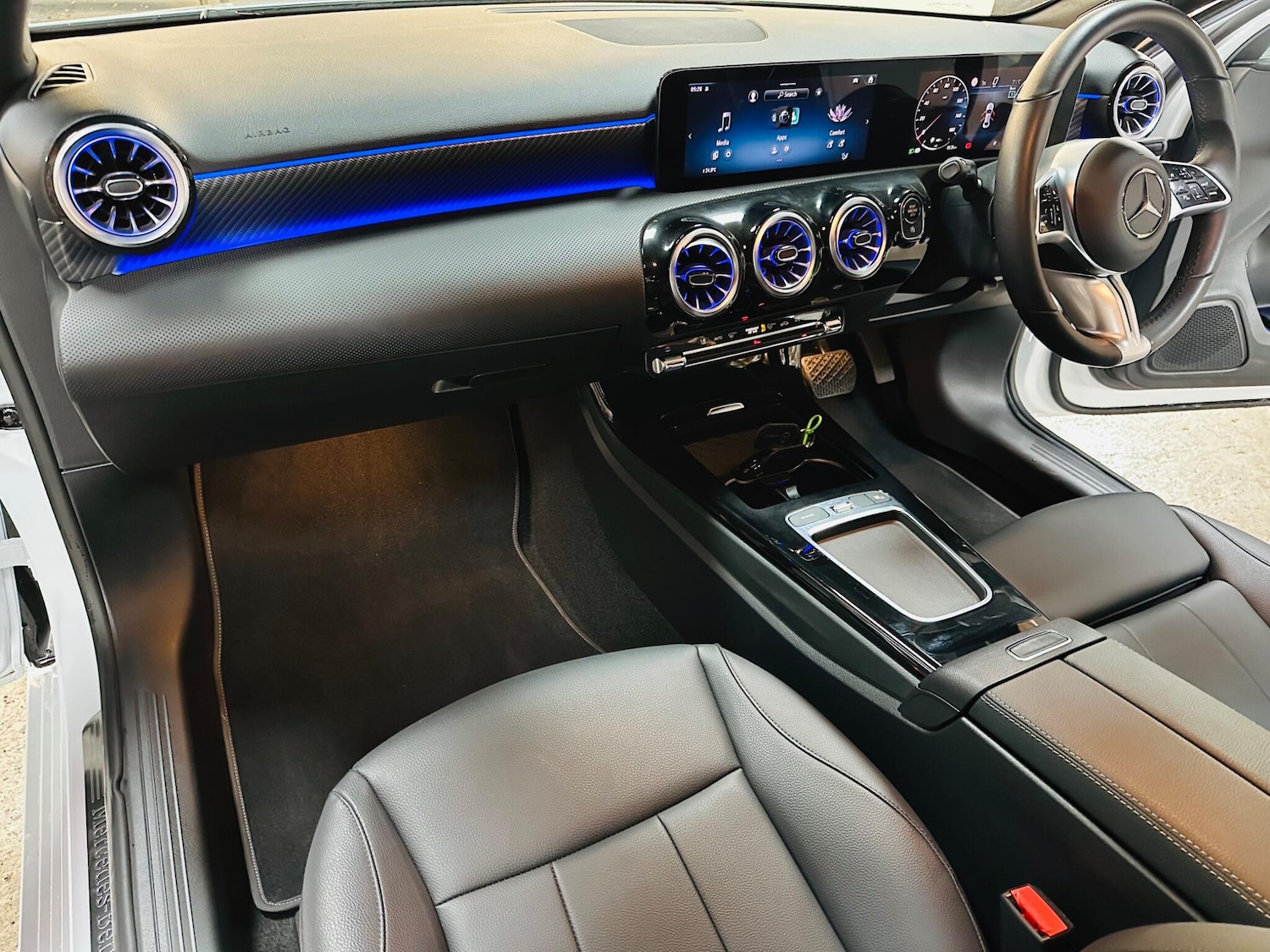 Used Mercedes-Benz A-Class 2024 for sale - 76446558: Photo 4