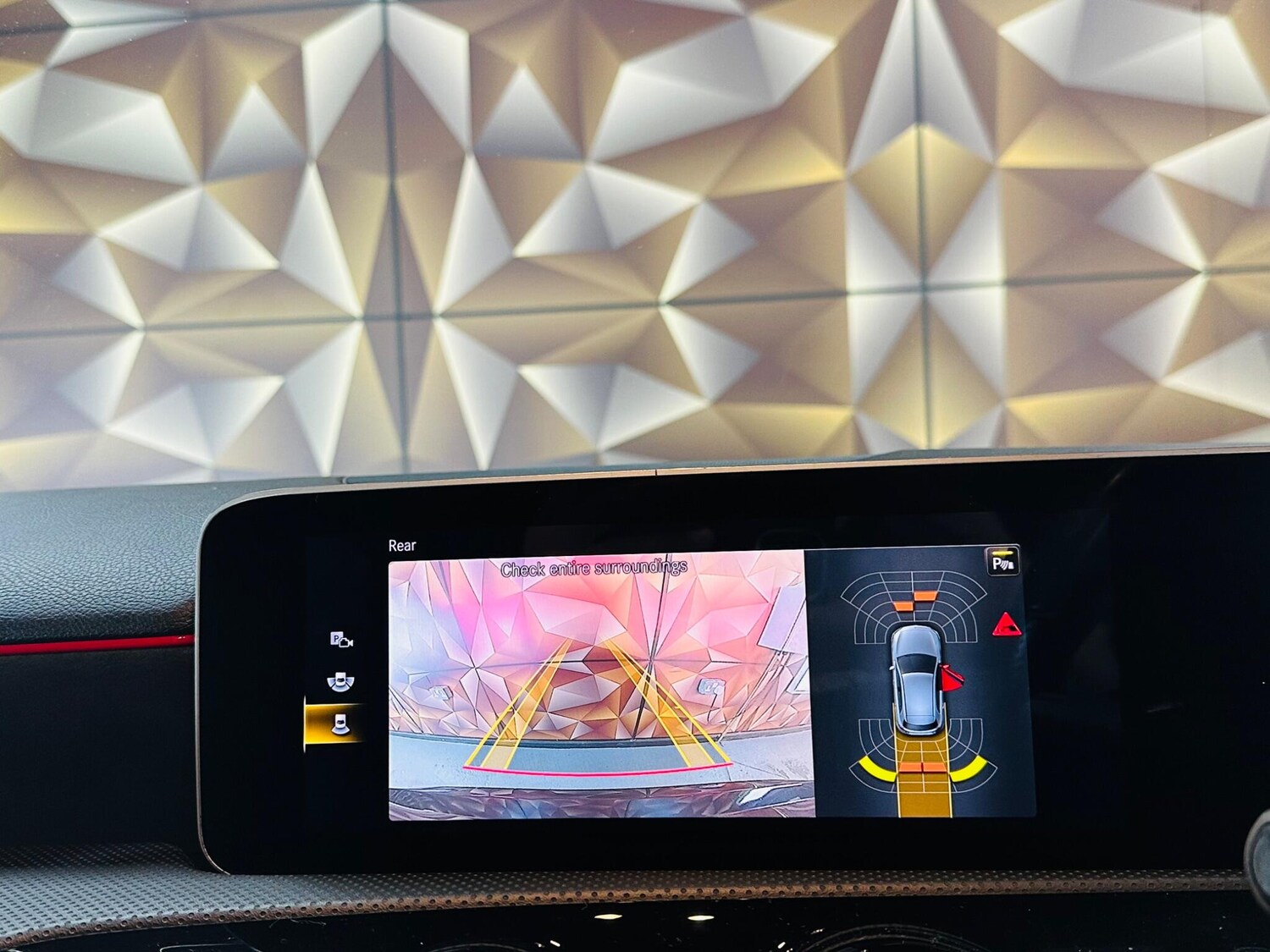 Used Mercedes-Benz A-Class 2019 for sale - 76360614: Photo 6