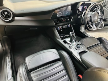 Used Alfa Romeo Giulia 2022 for sale - 75687752: Photo