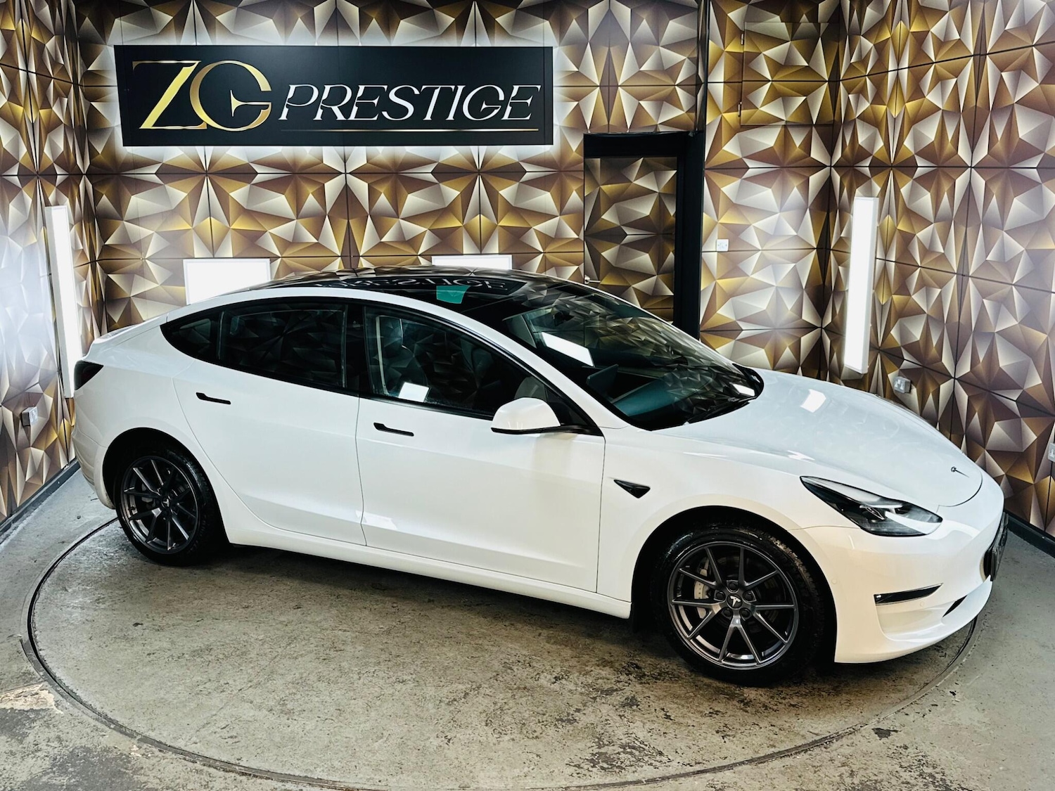 Used Tesla Model 3 2021 for sale - 76926499: Photo 13