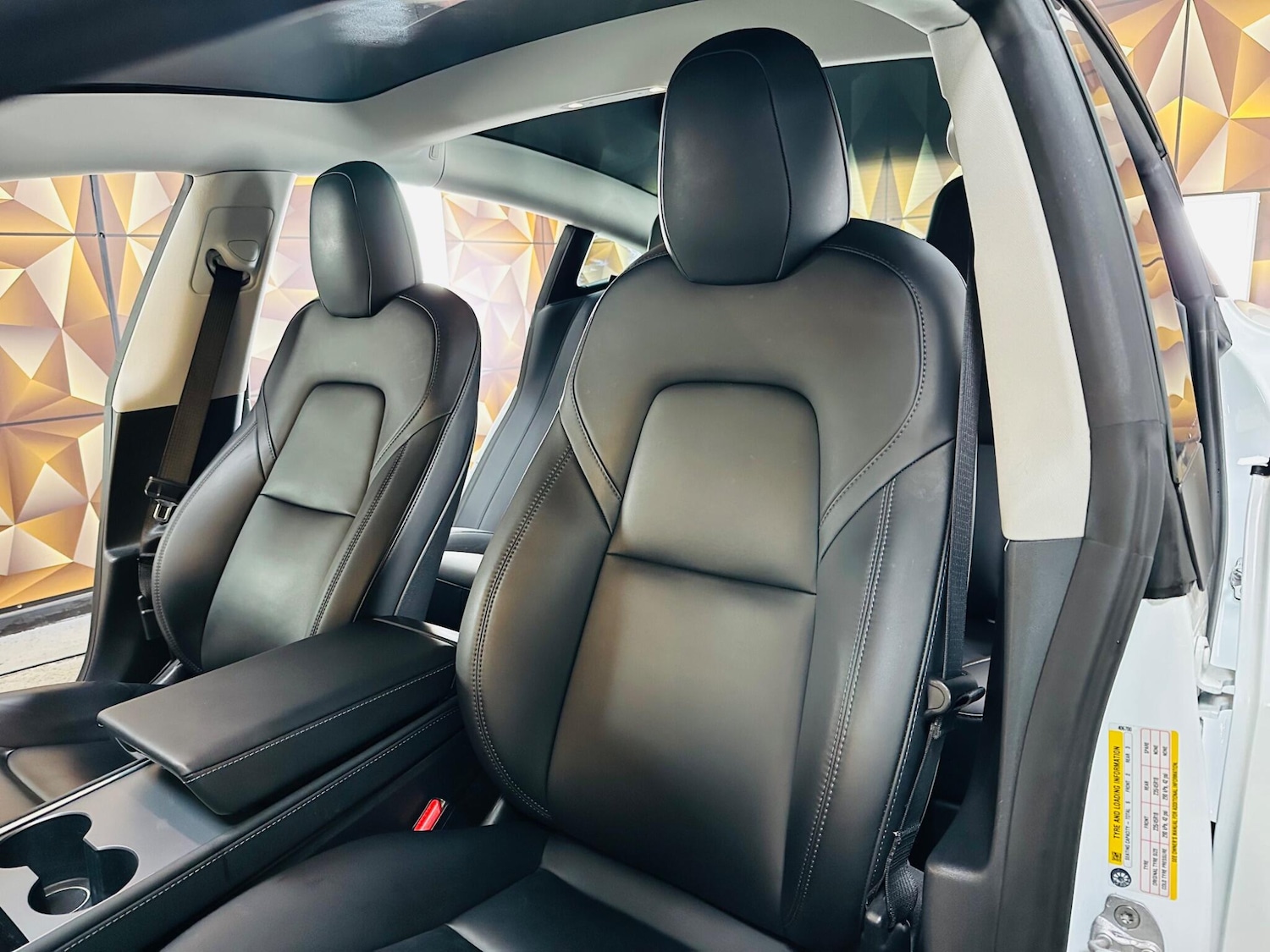 Used Tesla Model 3 2021 for sale - 76926499: Photo 14