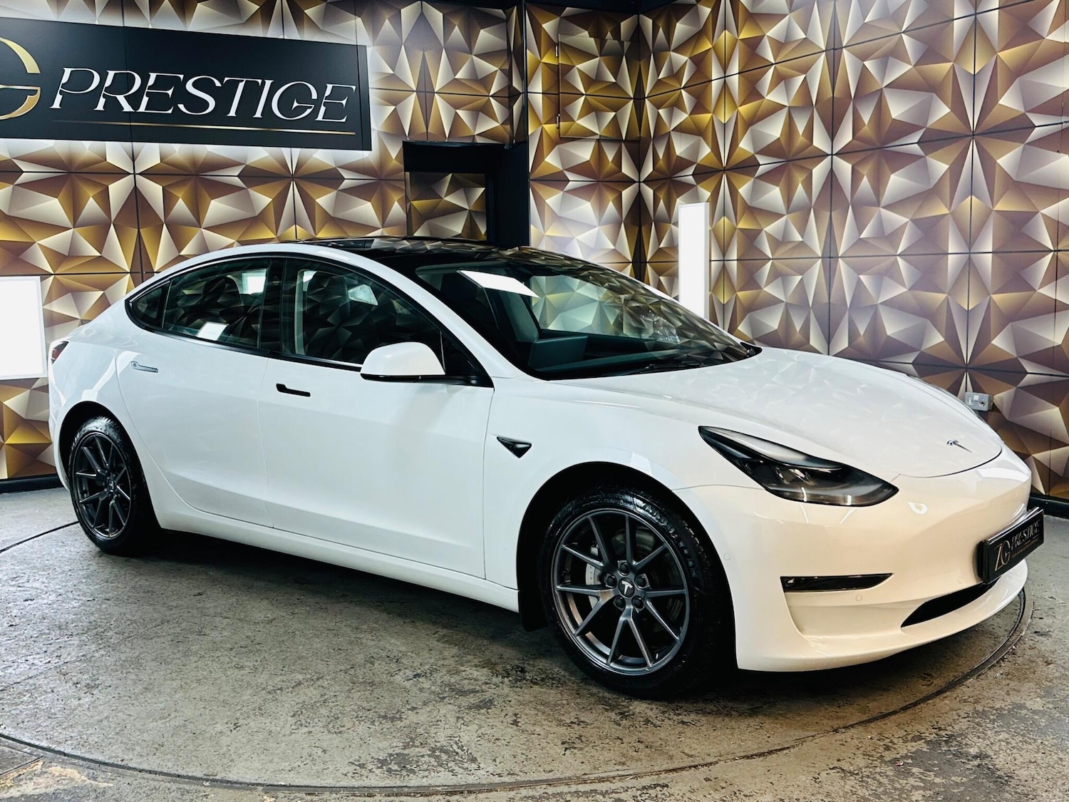Used Tesla Model 3 2021 for sale - 76926499: Photo 21