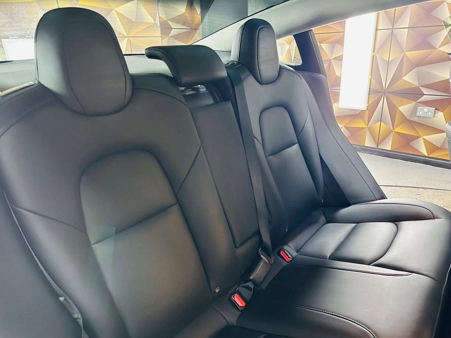 Used Tesla Model 3 2021 for sale - 76926499: Photo 22