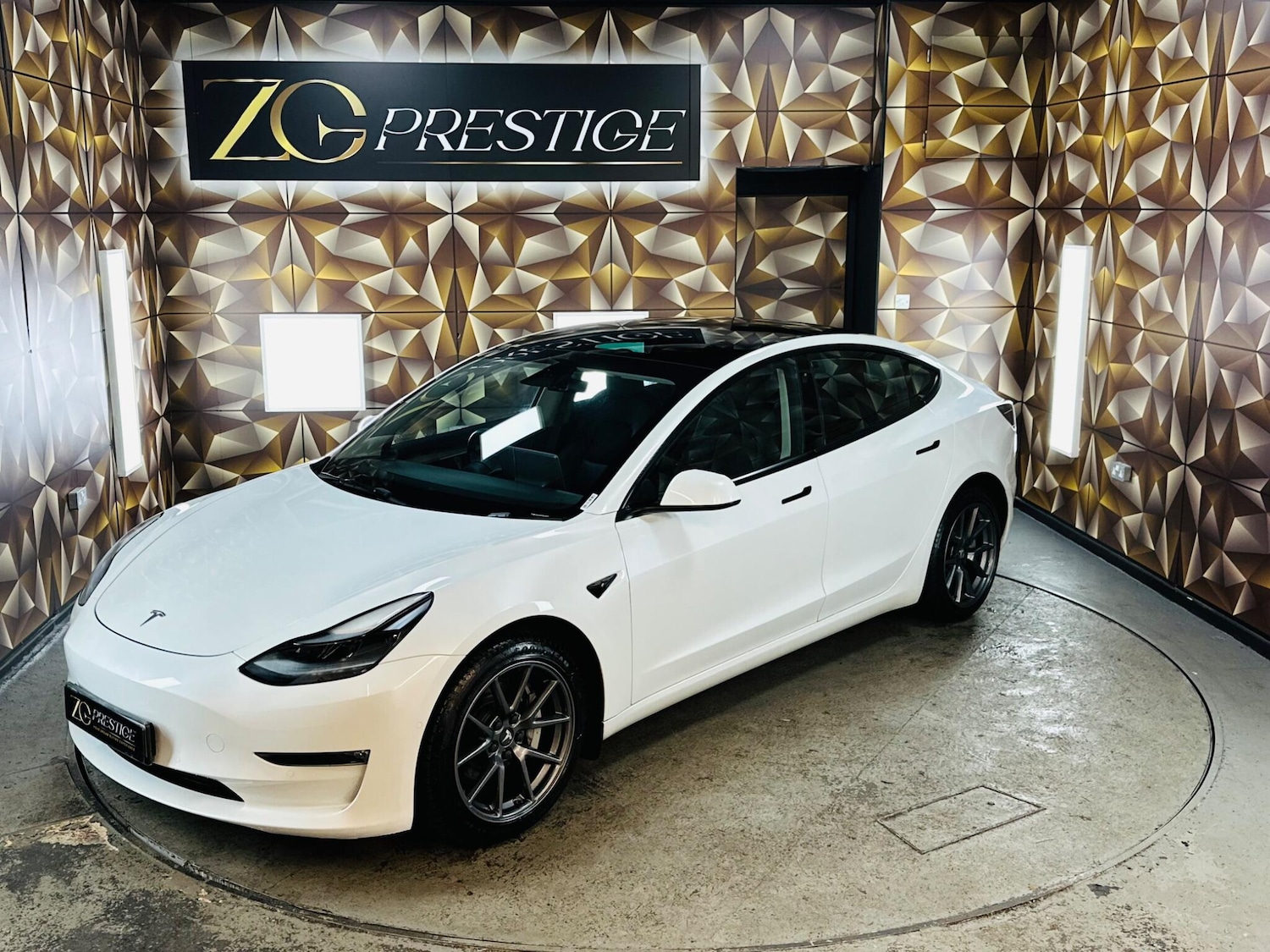 Used Tesla Model 3 2021 for sale - 76926499: Photo 23