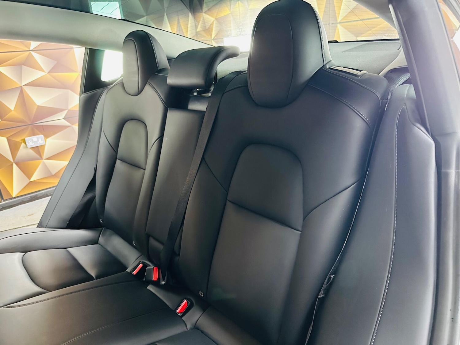 Used Tesla Model 3 2021 for sale - 76926499: Photo 30