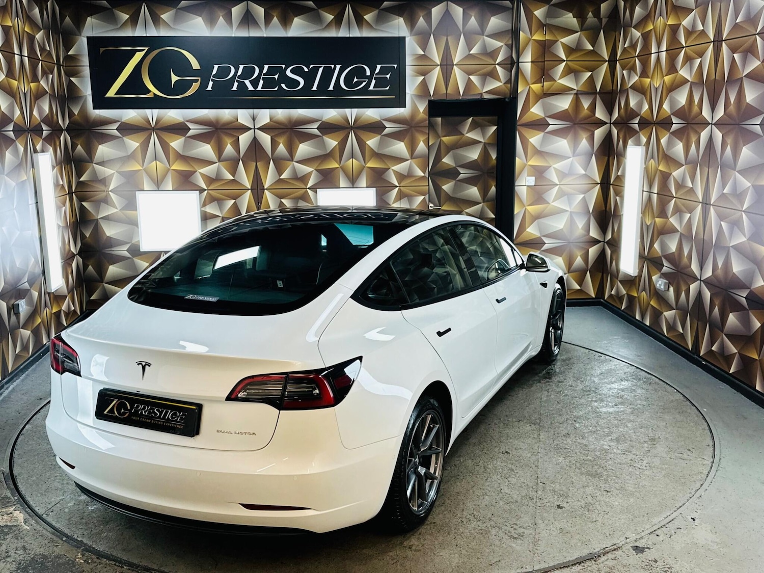 Used Tesla Model 3 2021 for sale - 76926499: Photo 38