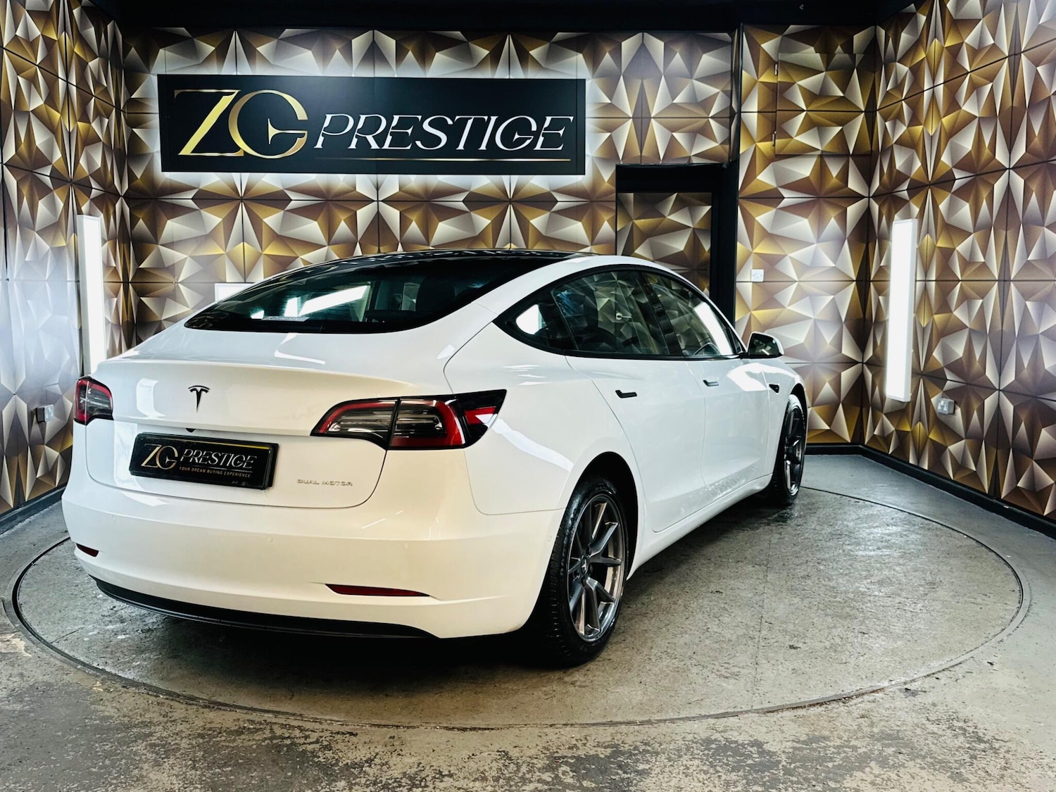 Used Tesla Model 3 2021 for sale - 76926499: Photo 41