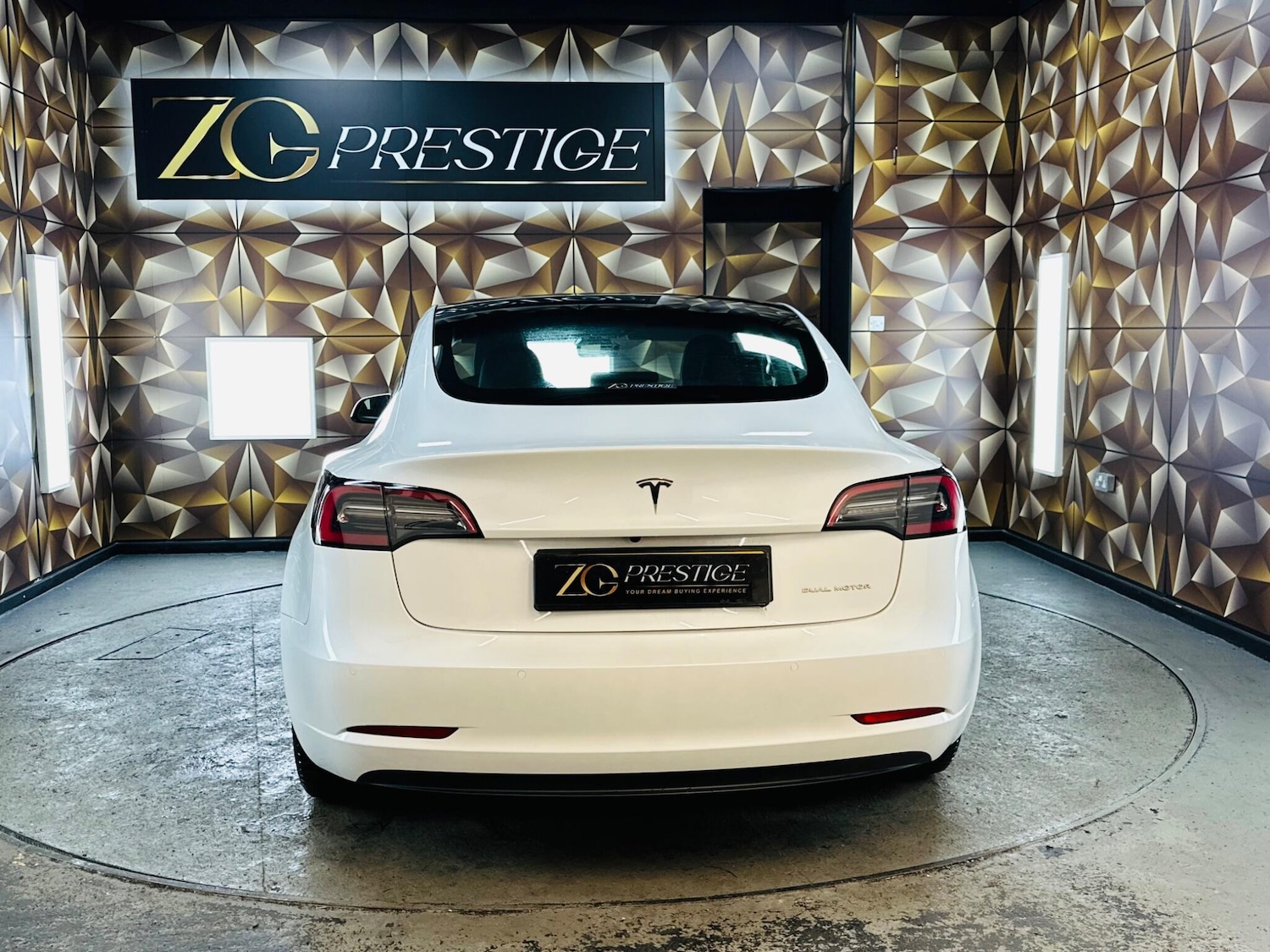 Used Tesla Model 3 2021 for sale - 76926499: Photo 5