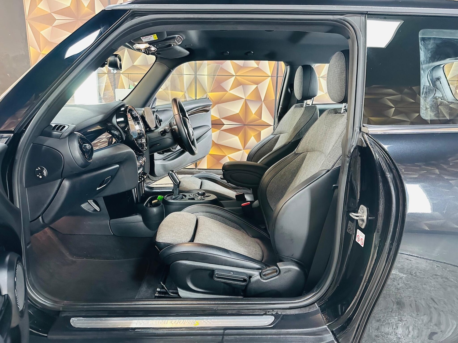 Used MINI Hatch 2022 for sale - 76512714: Photo 59