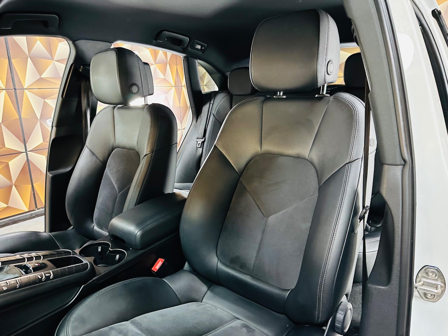 Used Porsche Macan 2015 for sale - 76824524: Photo 10