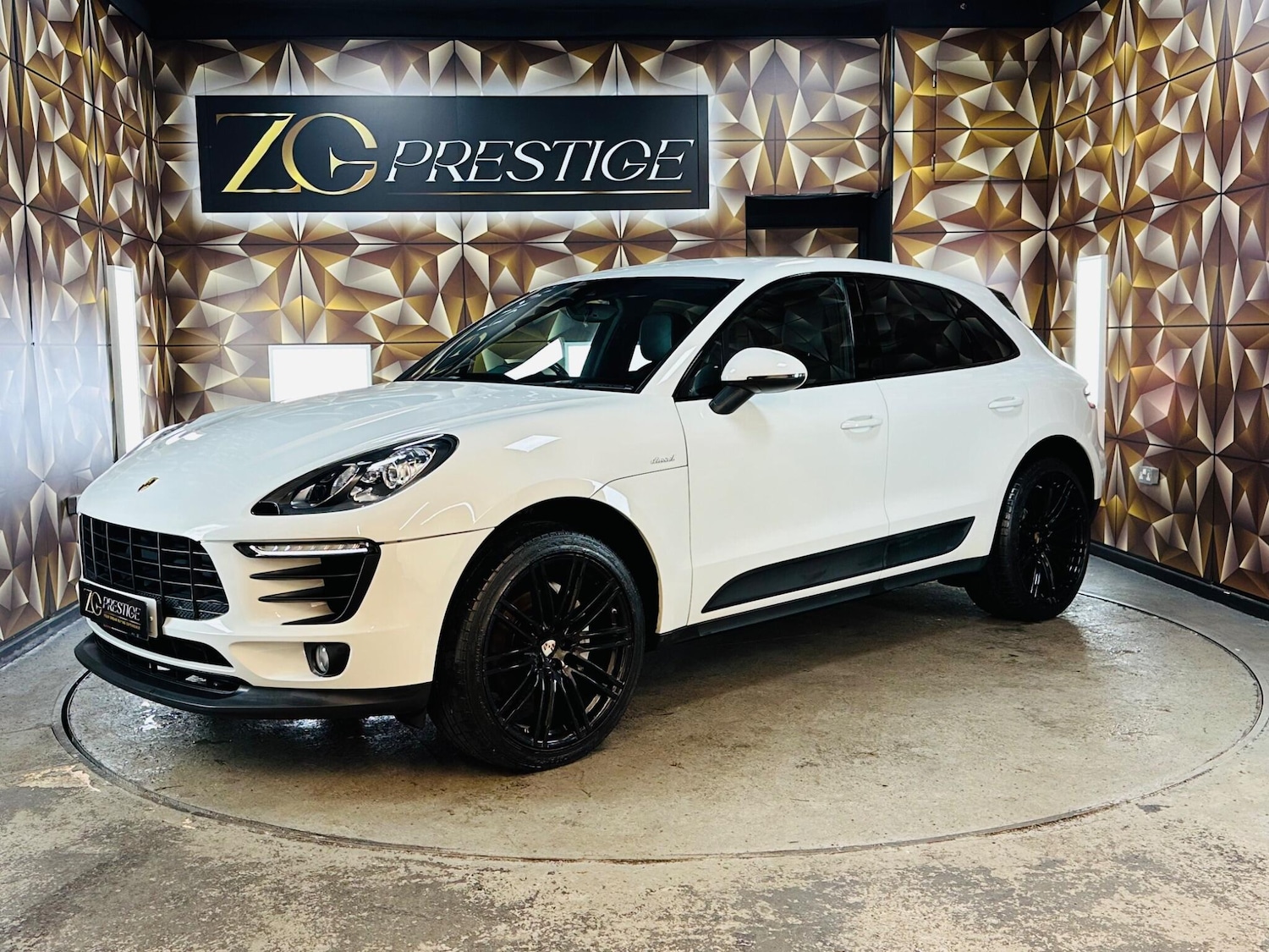 Used Porsche Macan 2015 for sale - 76824524: Photo 15
