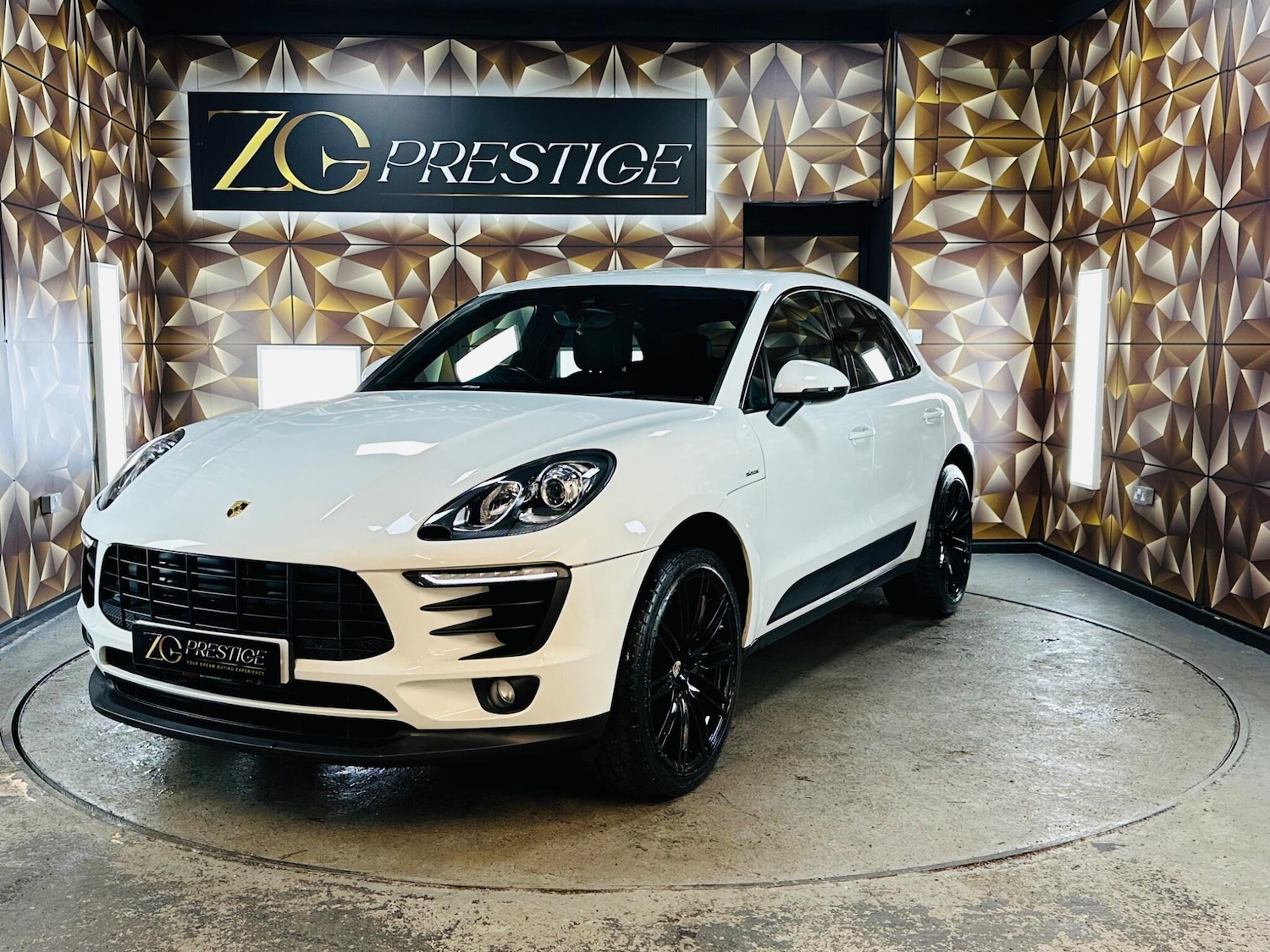 Used Porsche Macan 2015 for sale - 76824524: Photo 19