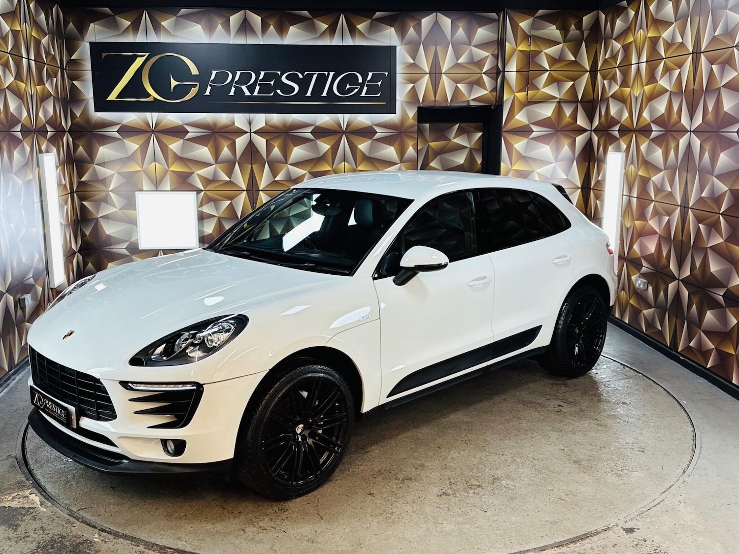 Used Porsche Macan 2015 for sale - 76824524: Photo 23