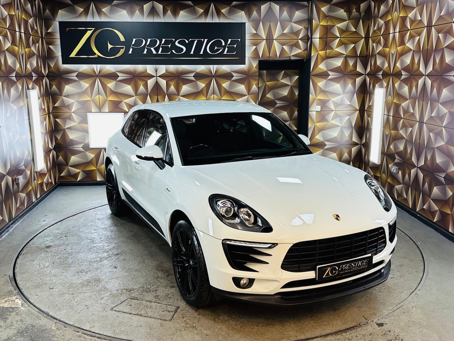 Used Porsche Macan 2015 for sale - 76824524: Photo 25