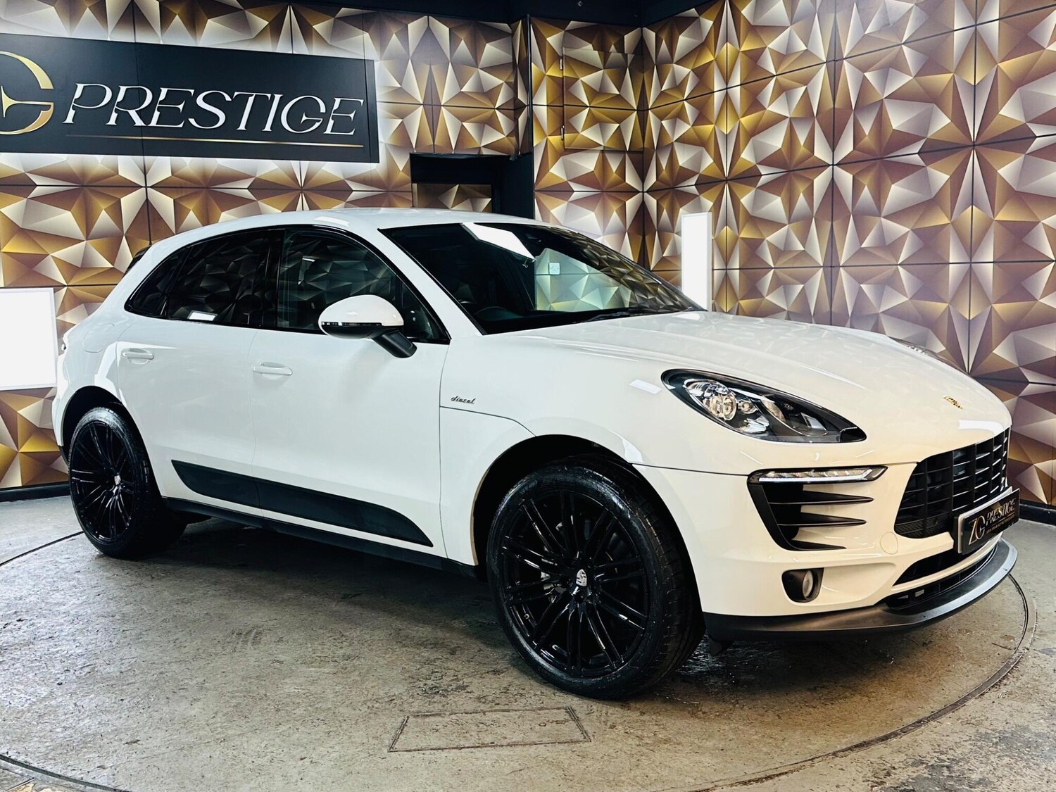 Used Porsche Macan 2015 for sale - 76824524: Photo 34