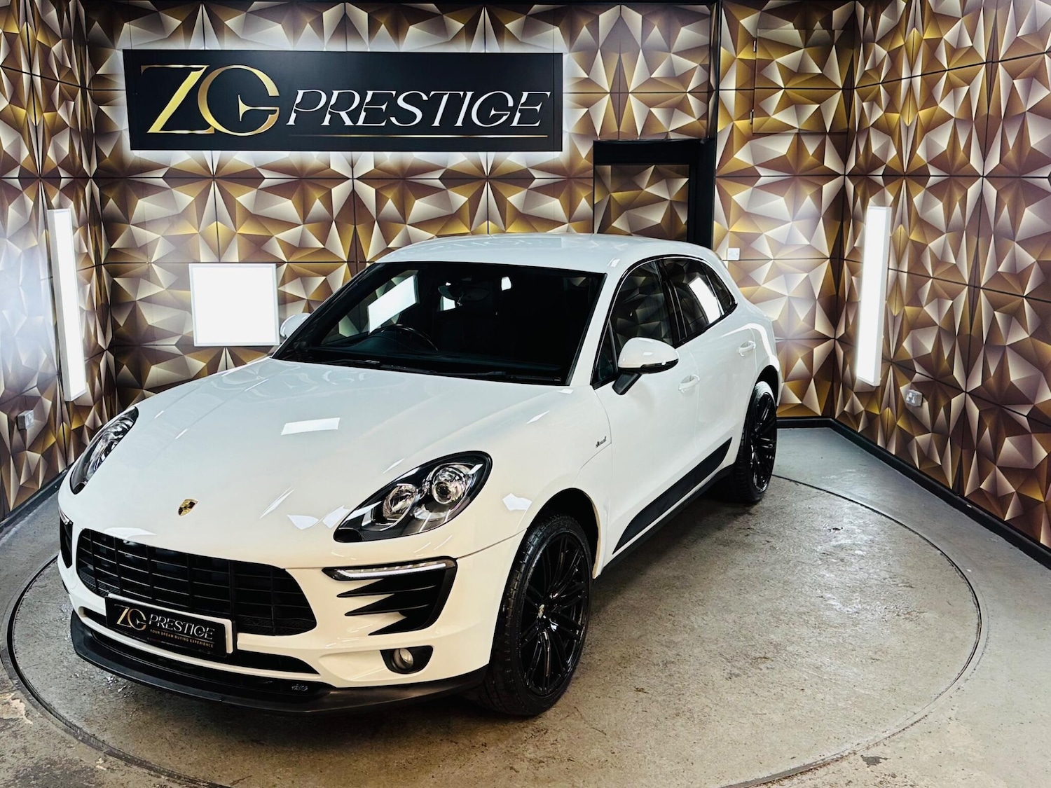 Used Porsche Macan 2015 for sale - 76824524: Photo 38