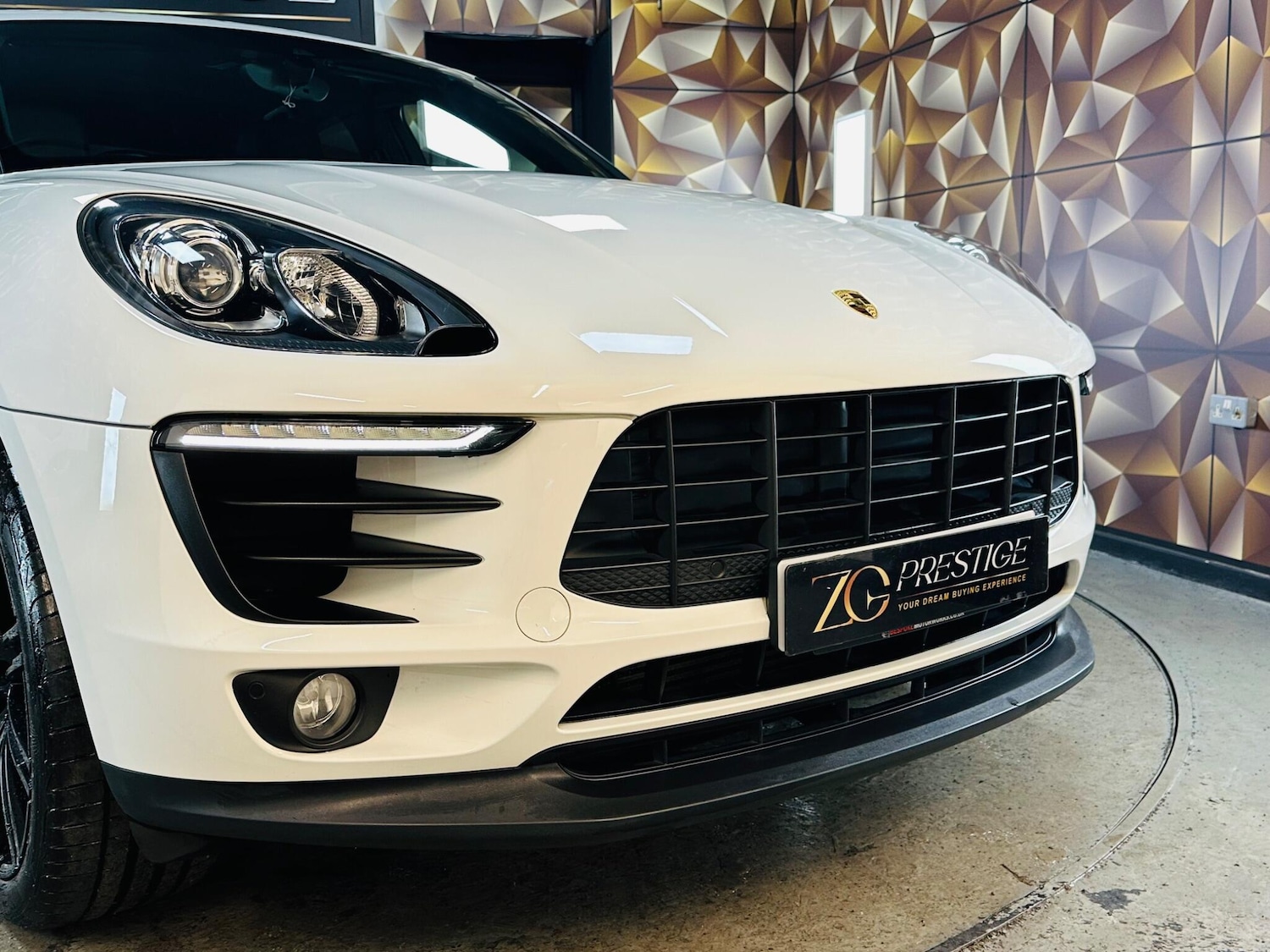 Used Porsche Macan 2015 for sale - 76824524: Photo 41