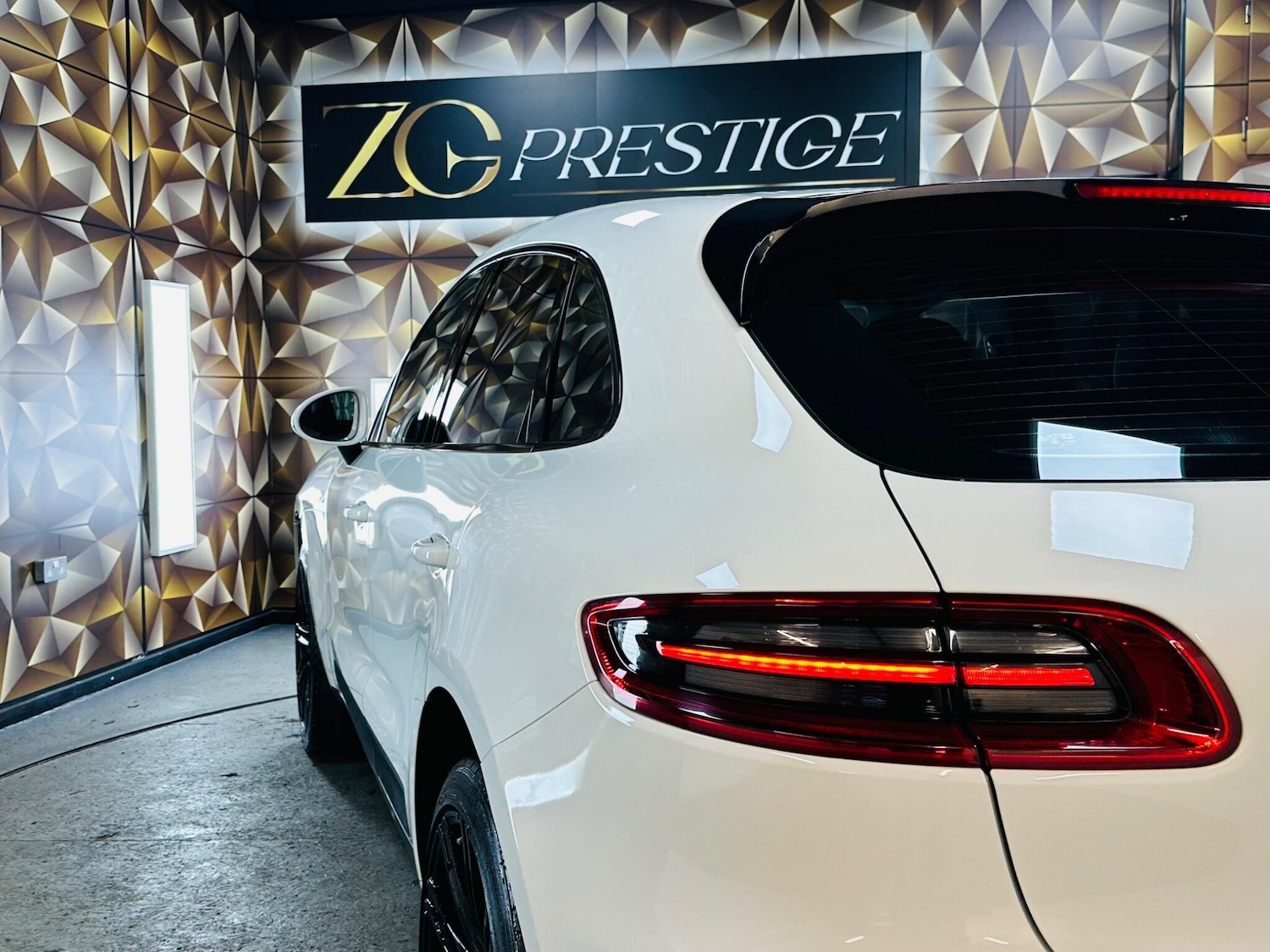 Used Porsche Macan 2015 for sale - 76824524: Photo 43