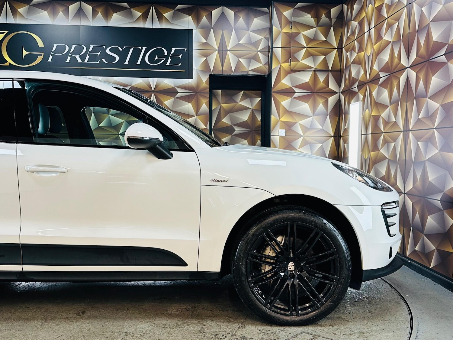 Used Porsche Macan 2015 for sale - 76824524: Photo 44
