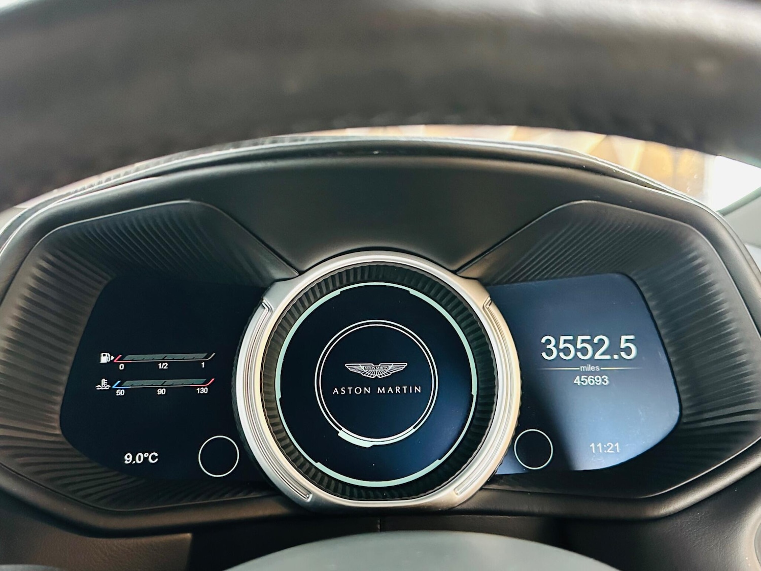 Used Aston Martin DB11 2018 for sale - 77331497: Photo 52