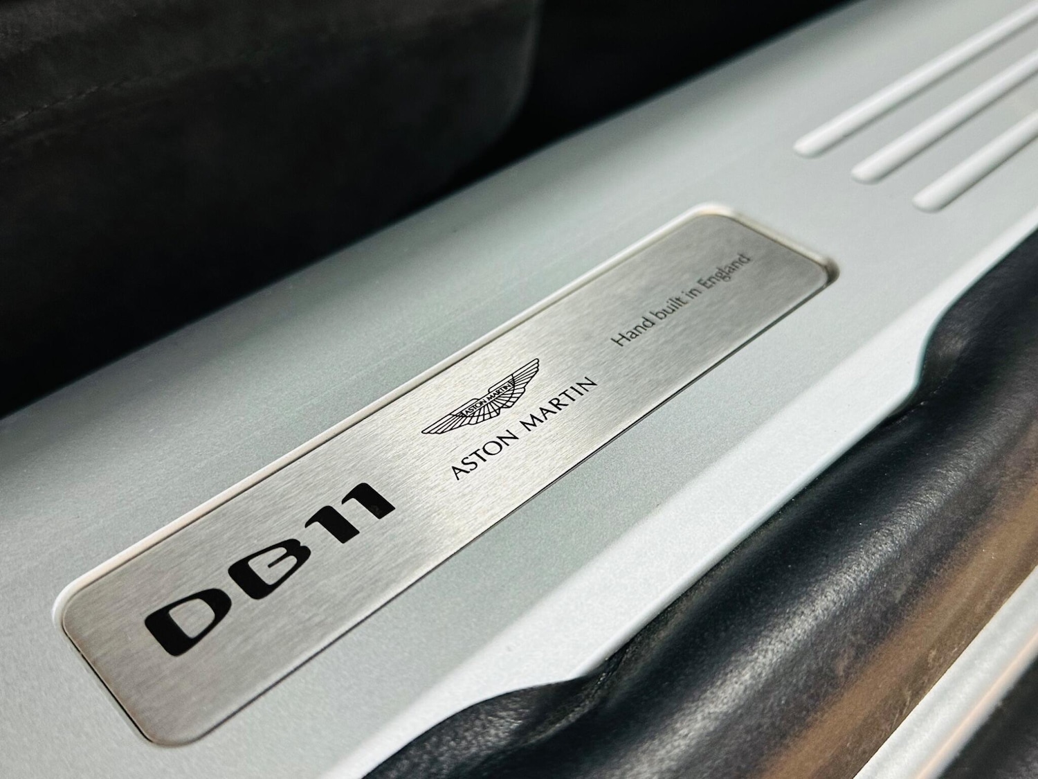 Used Aston Martin DB11 2018 for sale - 77331497: Photo 64