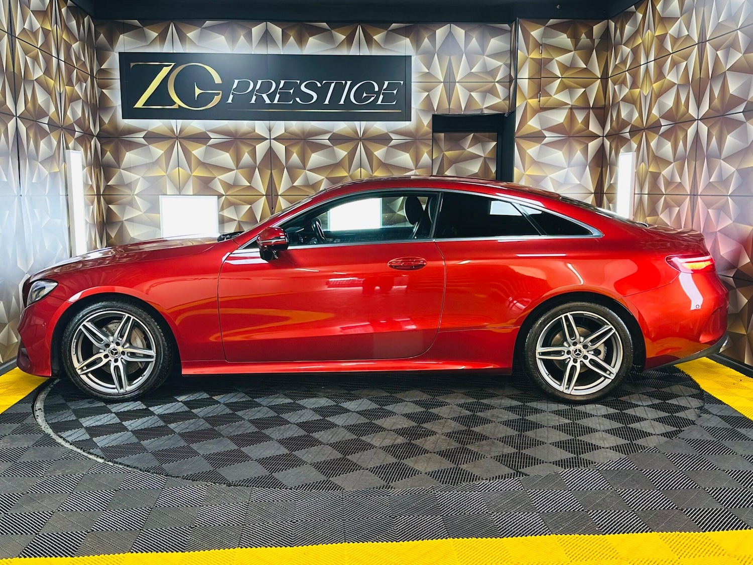 Used Mercedes-Benz E Class 2019 for sale - 77203112: Photo 11